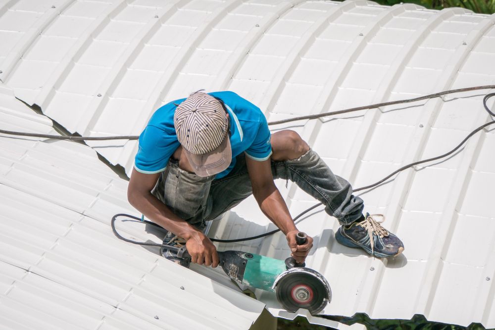 Explore The Signs of Storm Damage On Roof